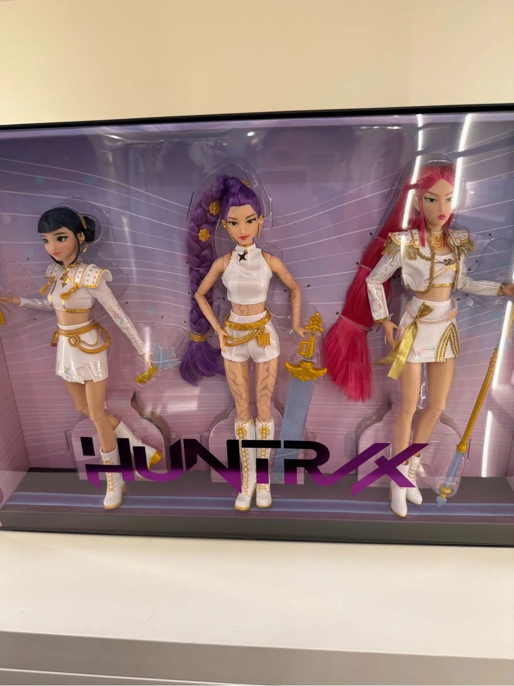 Mattel HUNTRX K Pop Trio Doll Set with White & Gold Outfits